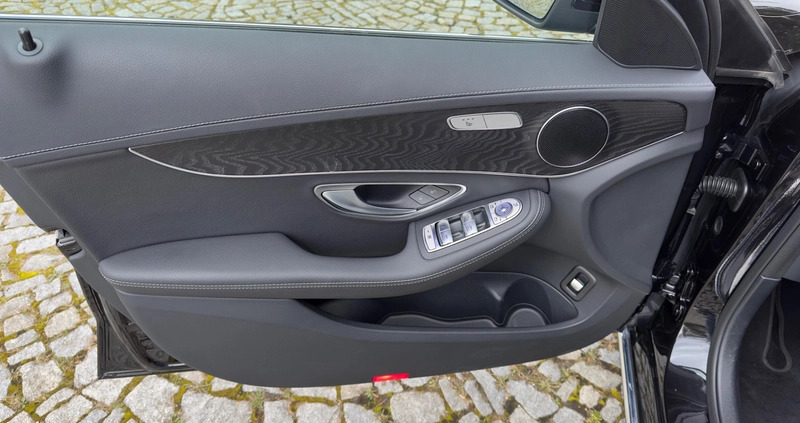 Mercedes-Benz Klasa C cena 123000 przebieg: 114000, rok produkcji 2019 z Krośniewice małe 137